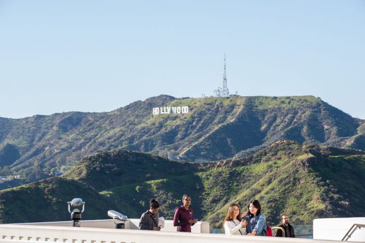 Egy felirat mind fölött: az ikonikus Hollywood felirat – 1. rész