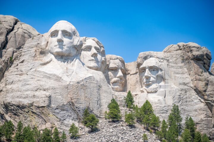 A Rushmore-hegy sziklába vájt elnökei